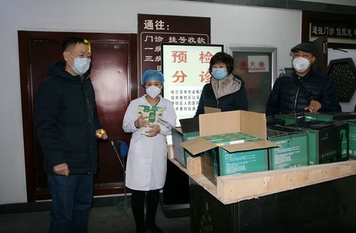 我院服務(wù)公司為一線重點(diǎn)防疫科室捐贈(zèng)消毒液，助力口腔科醫(yī)療服務(wù)安全
